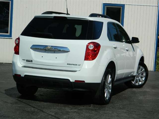 Chevrolet Equinox 2011 photo 14
